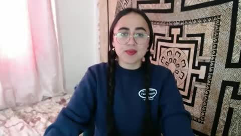 N I N A online show from 09/30/25, 03:06