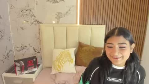 N I N A  online show from 07/04/26, 03:56