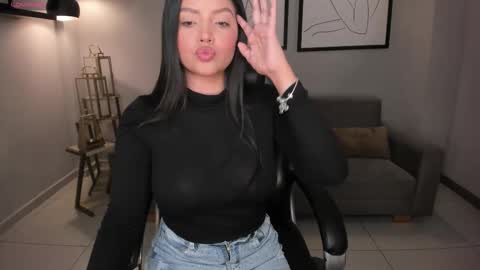  Nina  online show from 02/04/26, 06:58