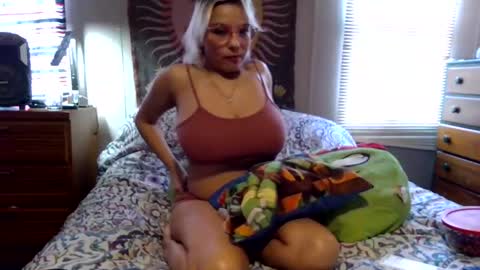 Nina Rei online show from 02/17/25, 05:32