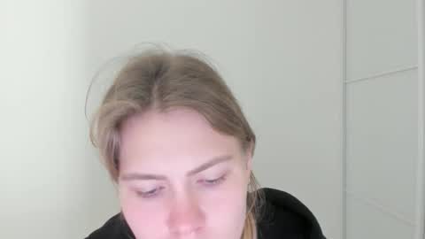 ninarihh online show from 10/09/25, 10:24