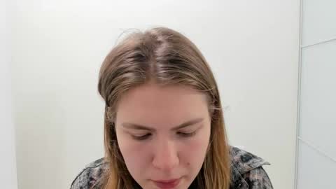 ninarihh online show from 10/29/25, 09:44