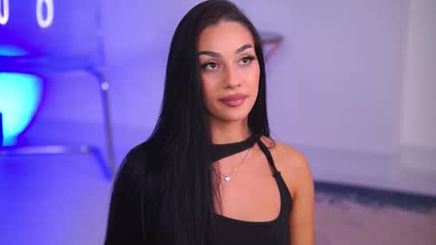 Ninna online show from 12/15/25, 08:24