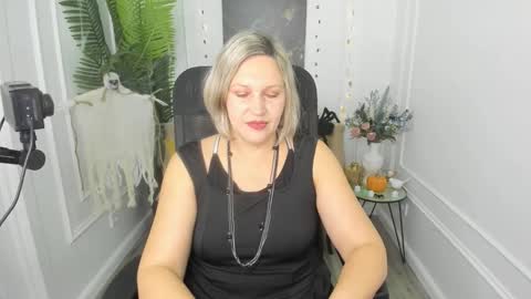 ninastarle online show from 10/17/25, 05:54