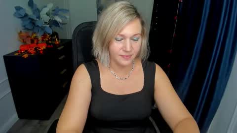ninastarle online show from 10/22/25, 04:57