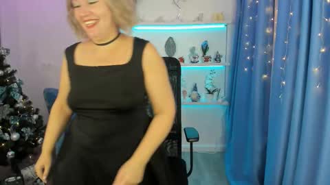Snapshot of ninastarle chatting on 12/21/25, 04:30 ninastarle online show from 12/21/25, 04:30