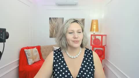 Snapshot of ninastarle chatting on 02/13/26, 11:39 ninastarle online show from 02/13/26, 11:39