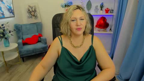 Snapshot of ninastarle chatting on 02/14/26, 11:40 ninastarle online show from 02/14/26, 11:40