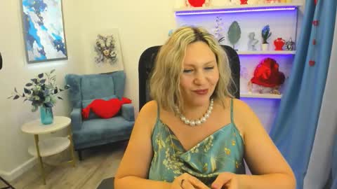 Snapshot of ninastarle chatting on 02/15/26, 12:14 ninastarle online show from 02/15/26, 12:14