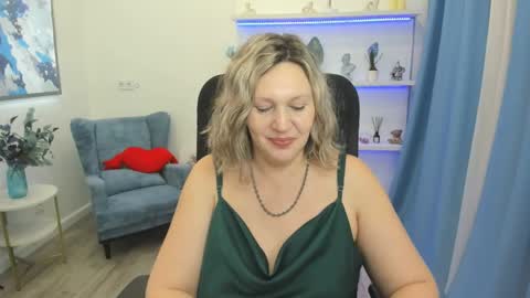 Snapshot of ninastarle chatting on 03/28/26, 11:32 ninastarle online show from 03/28/26, 11:32