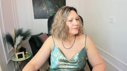 Snapshot of ninastarle chatting on 04/12/26, 08:30 ninastarle online show from 04/12/26, 08:30