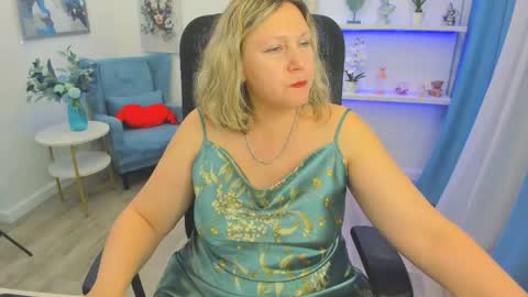 Snapshot of ninastarle chatting on 05/13/26, 11:29 ninastarle online show from 05/13/26, 11:29