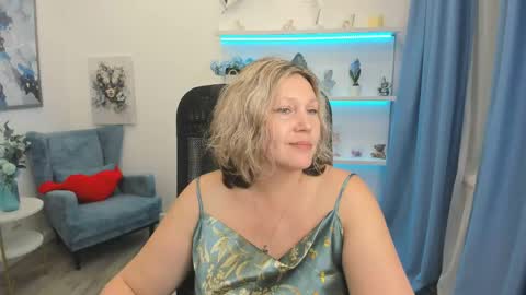 Snapshot of ninastarle chatting on 06/05/26, 12:00 ninastarle online show from 06/05/26, 12:00