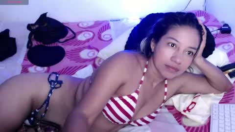 ninatinydoll1 online show from 04/18/26, 01:04