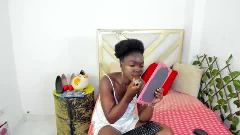 Ninawilins994 online show from 09/13/25, 09:31