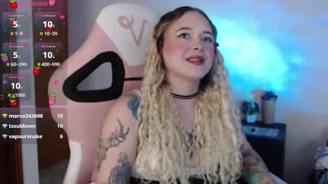 Snapshot of ninaxxstorm chatting on 10/29/25, 10:33 Nina online show from 10/29/25, 10:33