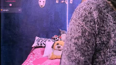 Nina online show from 12/02/25, 02:01