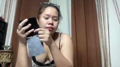 Snapshot of nini_luvskorn chatting on 04/13/26, 11:16 nini_luvskorn online show from 04/13/26, 11:16