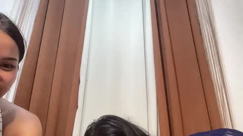 Snapshot of nini_luvskorn chatting on 05/29/26, 12:25 nini_luvskorn online show from 05/29/26, 12:25