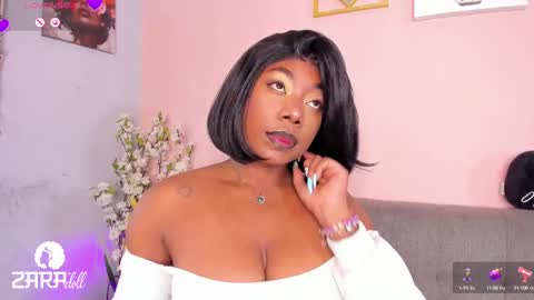 Snapshot of nini_martinii chatting on 09/18/25, 10:06 NINI online show from 09/18/25, 10:06