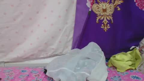 Snapshot of ninie246746 chatting on 03/20/26, 07:24 ninie246746 online show from 03/20/26, 07:24