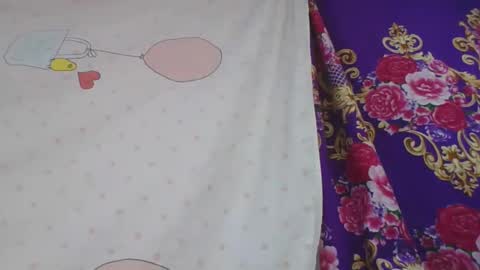 Snapshot of ninie246746 chatting on 03/20/26, 07:30 ninie246746 online show from 03/20/26, 07:30