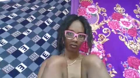 Snapshot of ninie246746 chatting on 04/17/26, 06:38 ninie246746 online show from 04/17/26, 06:38