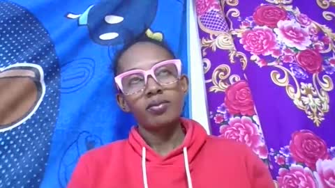 Snapshot of ninie246746 chatting on 05/09/26, 06:18 ninie246746 online show from 05/09/26, 06:18