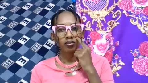 ninie246746 online show from 07/07/26, 07:23