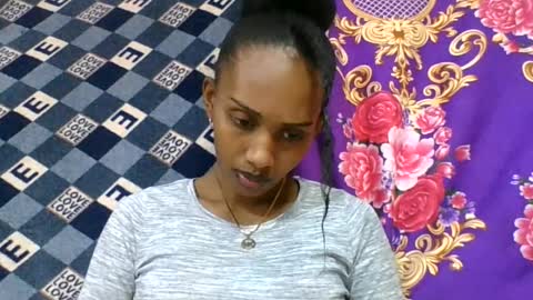 ninie246746 online show from 07/11/26, 07:44
