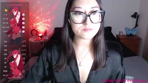 Ninimoon online show from 09/11/25, 05:07