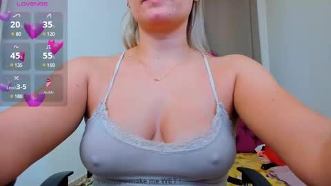 nina dee online show from 01/17/25, 11:49