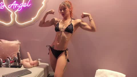 Ninna  online show from 12/18/24, 04:28