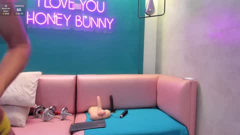 Ninna  online show from 12/19/24, 04:13