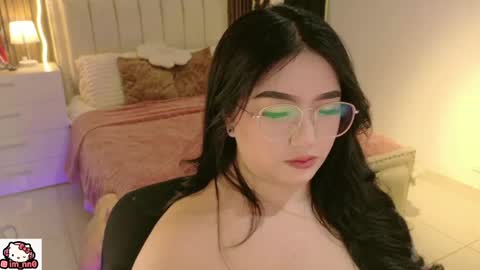 Nina online show from 03/19/26, 12:42