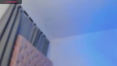 Snapshot of ninonbeart chatting on 05/15/26, 04:30 Ninon Beart online show from 05/15/26, 04:30