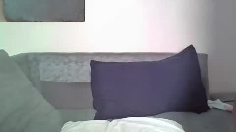 nipple_master11327 online show from 10/22/25, 08:03