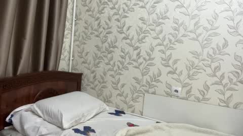 niravoid online show from 10/22/25, 10:42