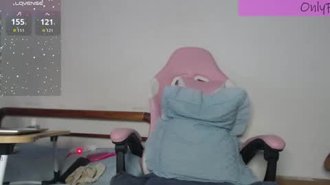 Nicolle  online show from 05/13/26, 03:15