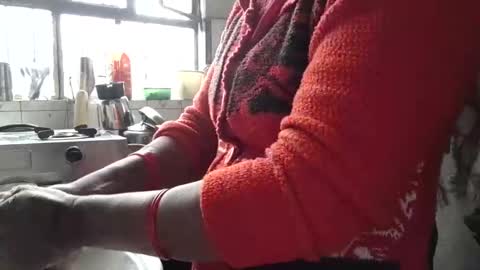 Nisha online show from 01/13/25, 06:49