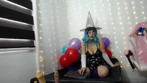 Niuk online show from 10/24/25, 06:26