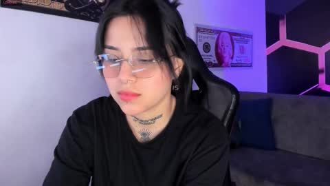 Nixie online show from 10/05/25, 05:44