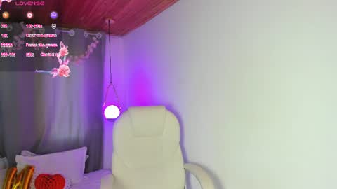 Nixie online show from 07/28/26, 10:53