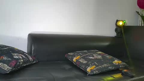 Nicolas Muscle online show from 12/20/24, 04:31