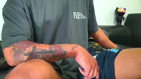 Nicolas Muscle online show from 02/13/25, 10:43