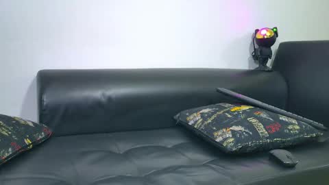 Nicolas Muscle online show from 03/07/25, 08:34