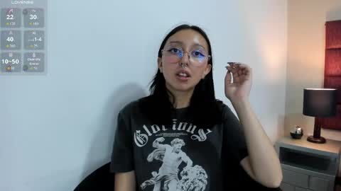 Snapshot of nixshadow chatting on 05/19/26, 01:56 Catalina online show from 05/19/26, 01:56