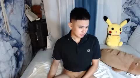 njay_16 online show from 10/03/25, 07:44