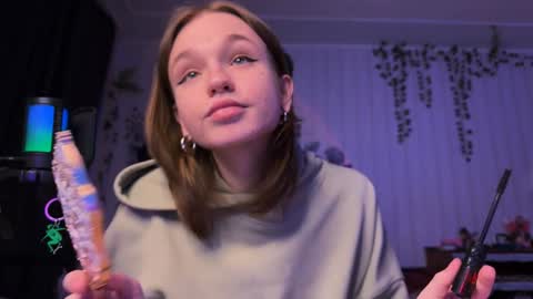 Snapshot of nloraaa chatting on 12/13/24, 01:15 Tears Lora online show from 12/13/24, 01:15