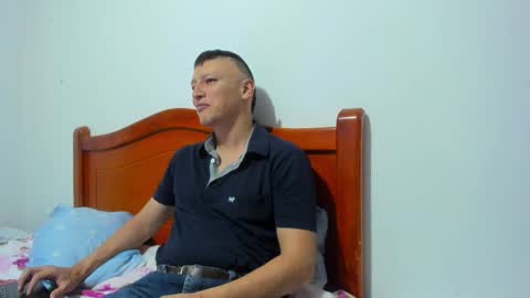 Emma - Mike online show from 10/21/25, 03:40